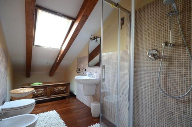 Mirbea Bed & Breakfast Cisano sul Neva Екстериор снимка