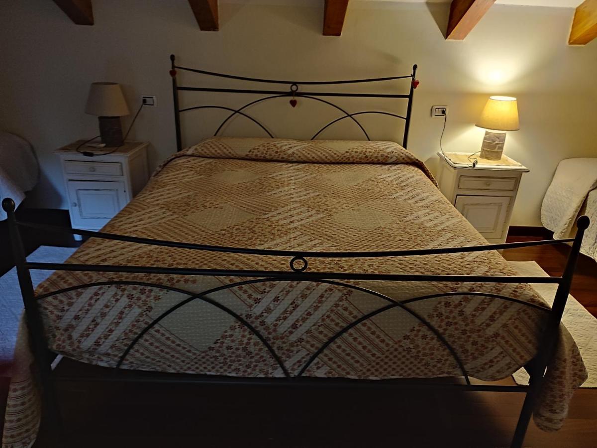 Mirbea Bed & Breakfast Cisano sul Neva Екстериор снимка